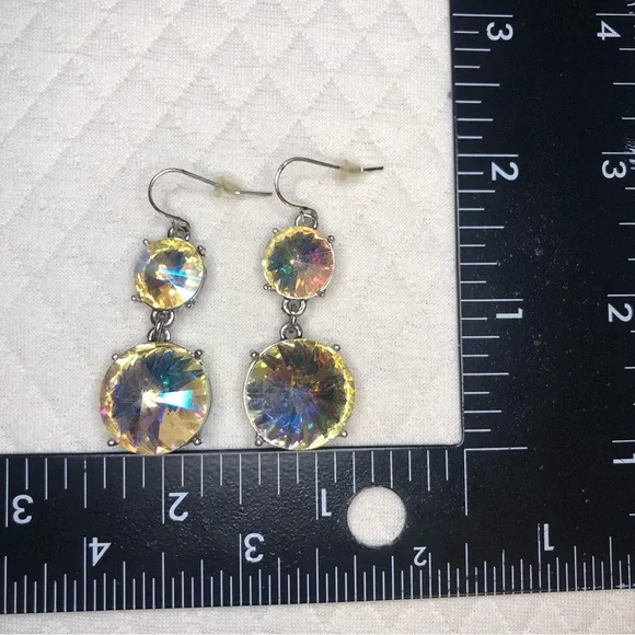Beautiful drop lightweight earrings with big sparkle ✨ - Picture 14 of 14
